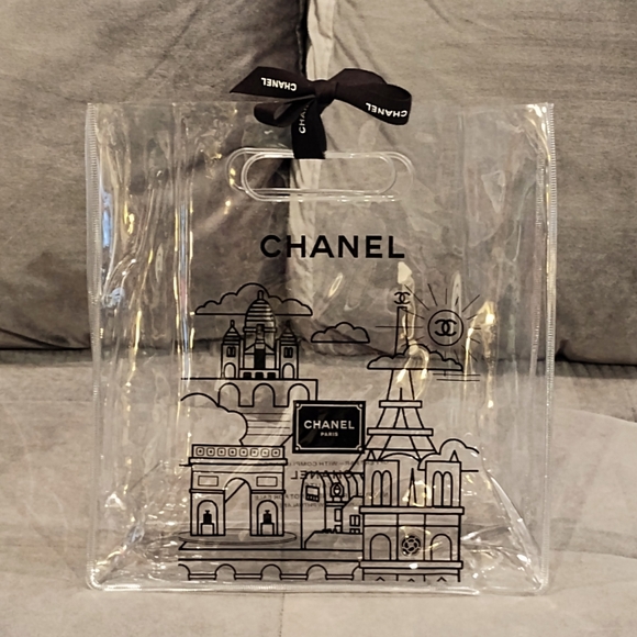 Chanel PVC Bag Authentic - Picture 2 of 5